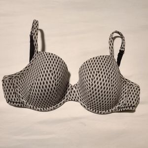 Black and white diamond print bra